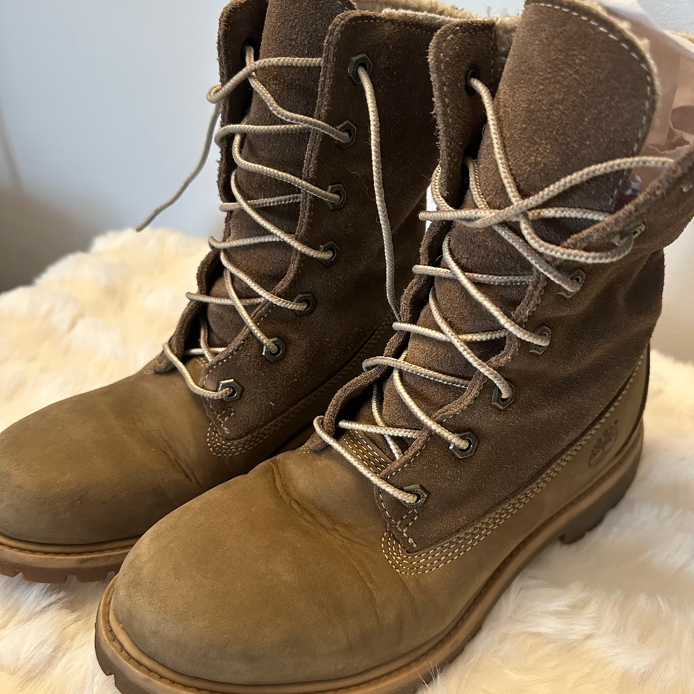 Timberland Olive and Tan Suede Fleece Roll Down Boots - Picture 7 of 9